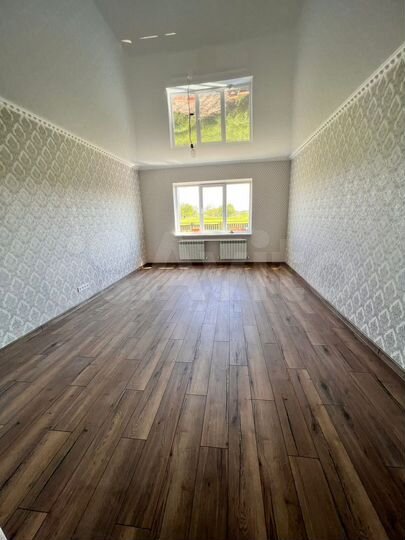 Дом 242 м² на участке 14 сот.