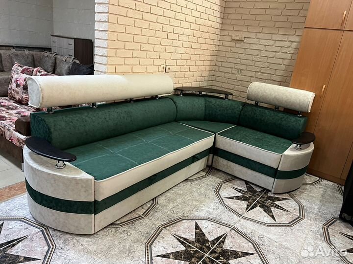 Угловой диван