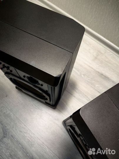 Колонки Grundig Box M800
