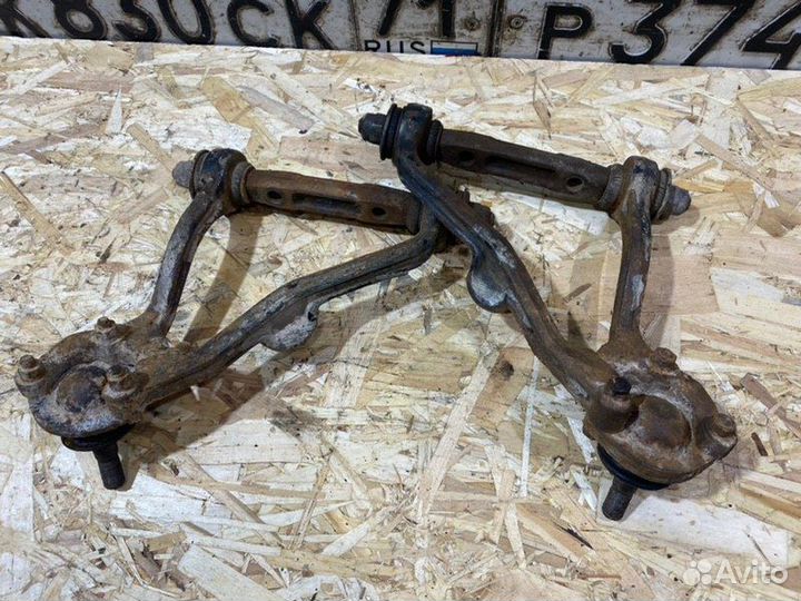 Верхний рычаг Ваз 2131 2003