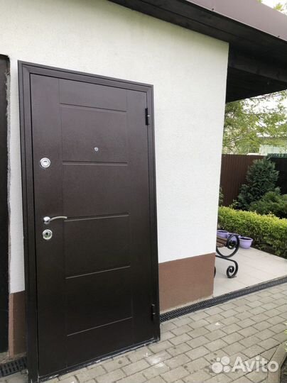 Дверь входная металлическая новая