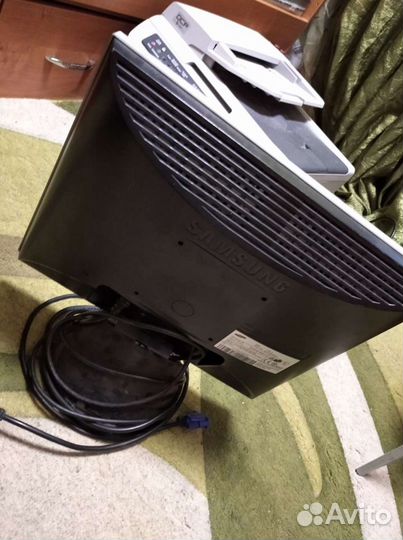 Монитор Samsung SyncMaster 172 V