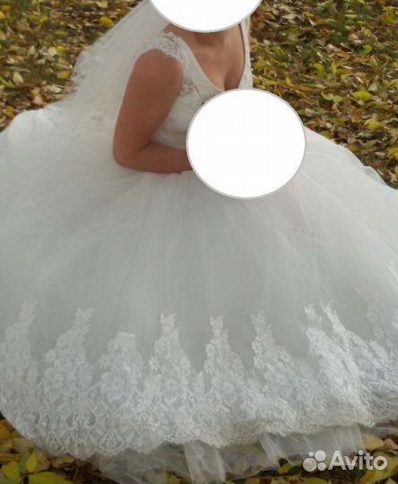 Свадебное платье с кружевом