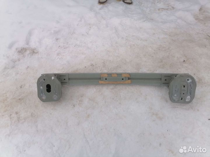 Усилитель бампера задний Volvo Xc60