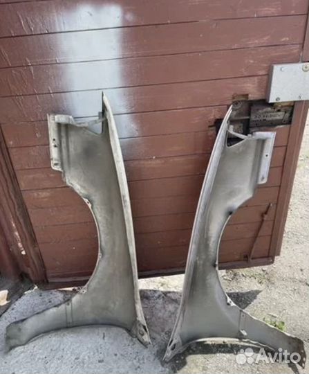 Переднее крыло левое правое ToyotaVista Sv30 32 33