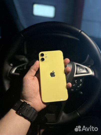 iPhone 11, 64 ГБ