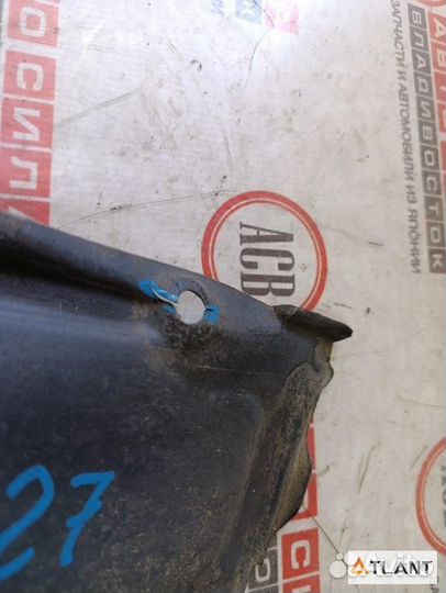 Подкрылок передний левый toyota corolla