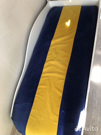 Кровать машина деткая