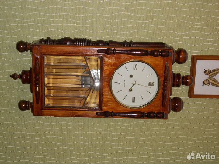 Часы Янтарь