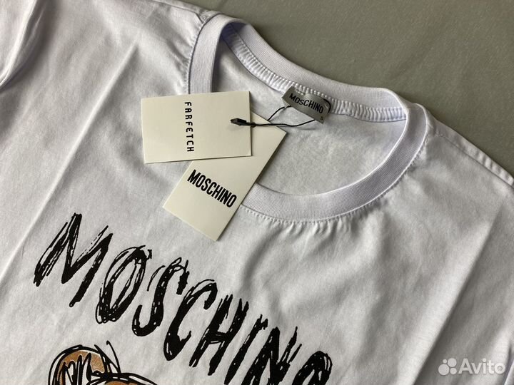 Футболка moschino