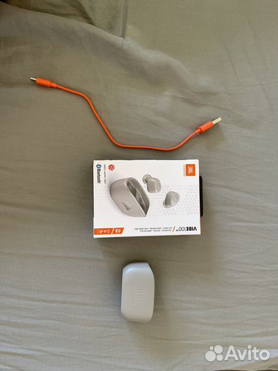 Беспроводные наушники JBL Vibe 100