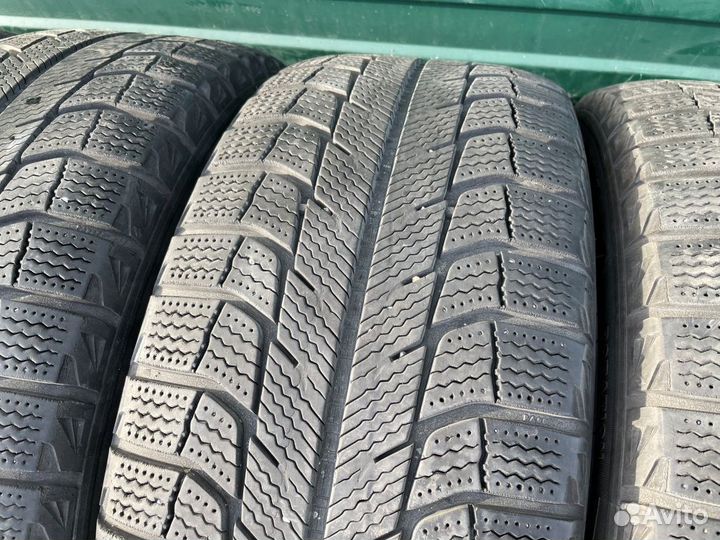 Michelin X-Ice 2 215/50 R17