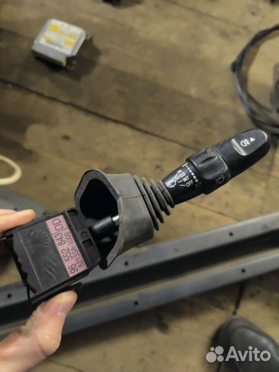 Подрулевой переключатель дворников Lacetti