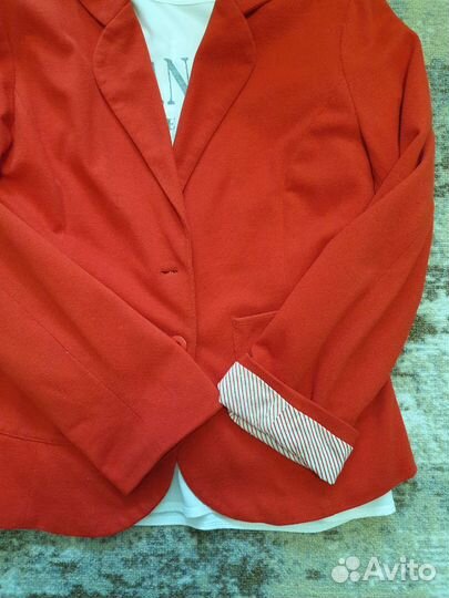 Пиджак для девочки подростка 40-42