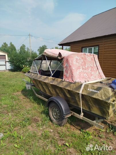 Продам лодку Крым 3