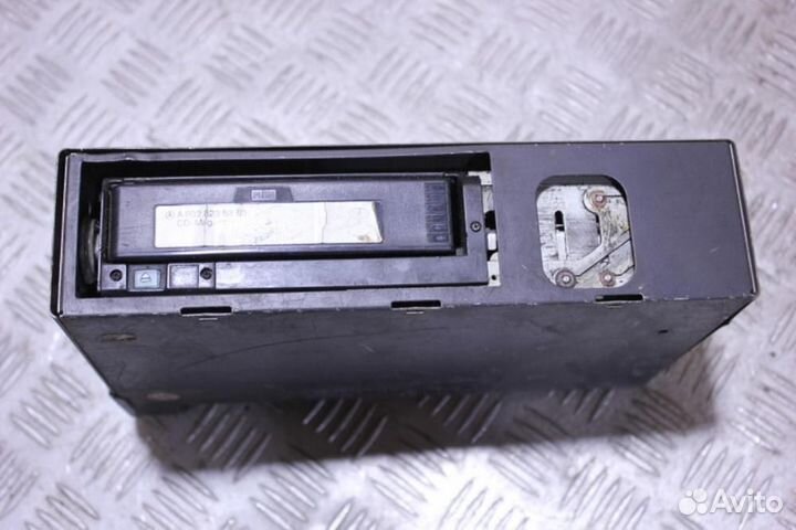 CD Ченджер E 210