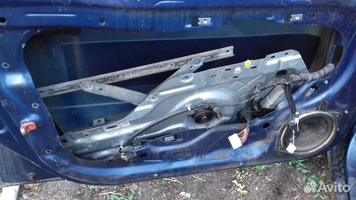 Стеклоподъемник передний левый Hyundai Elantra XD