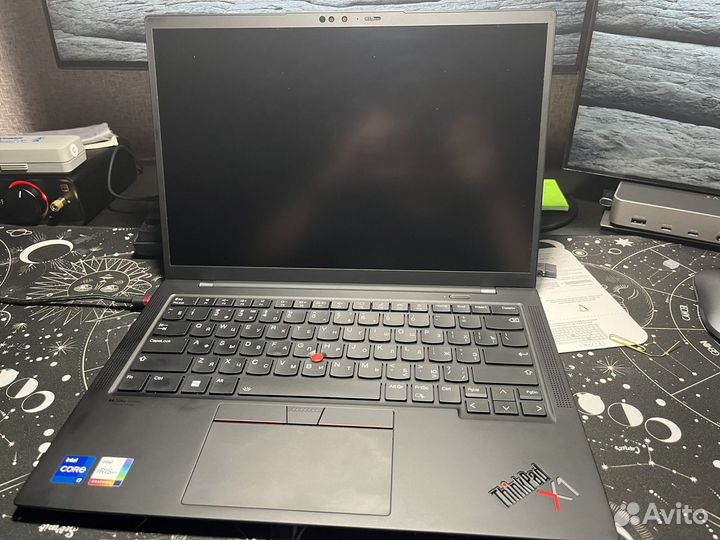 Lenovo thinkpad x1 carbon gen 10 14