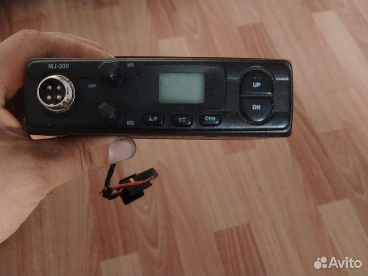 Автомобильная рация мегаджет