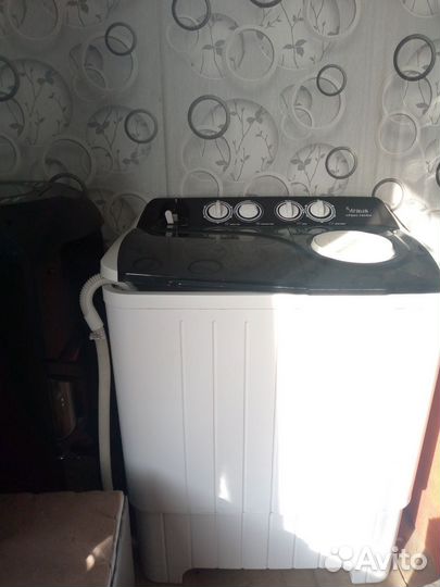 Стиральная машина с вертикальной загрузкой