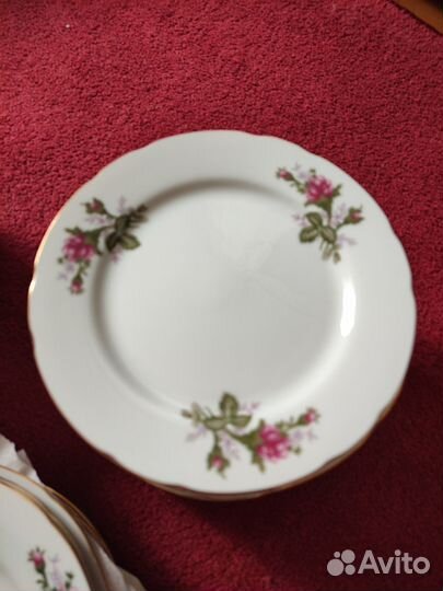 Японский фарфор комплект тарелок на 12 персон