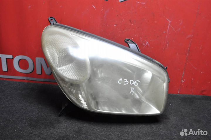 Фара правая toyota RAV4 ACA20