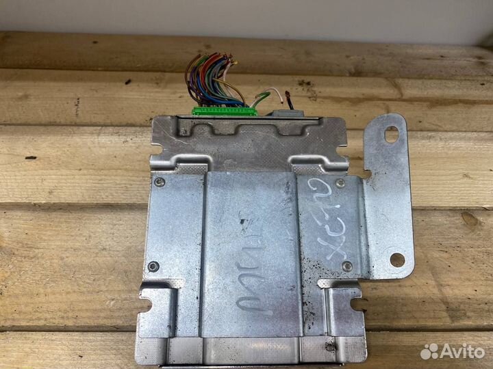 Блок управления подвеской Volvo S80 S60 Xc70