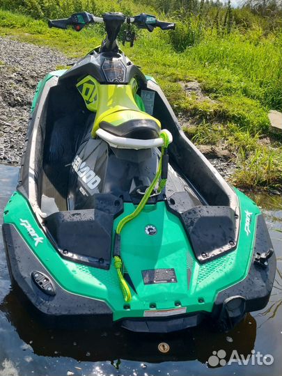 BRP Sea-Doo spark 90 Trixx спарк