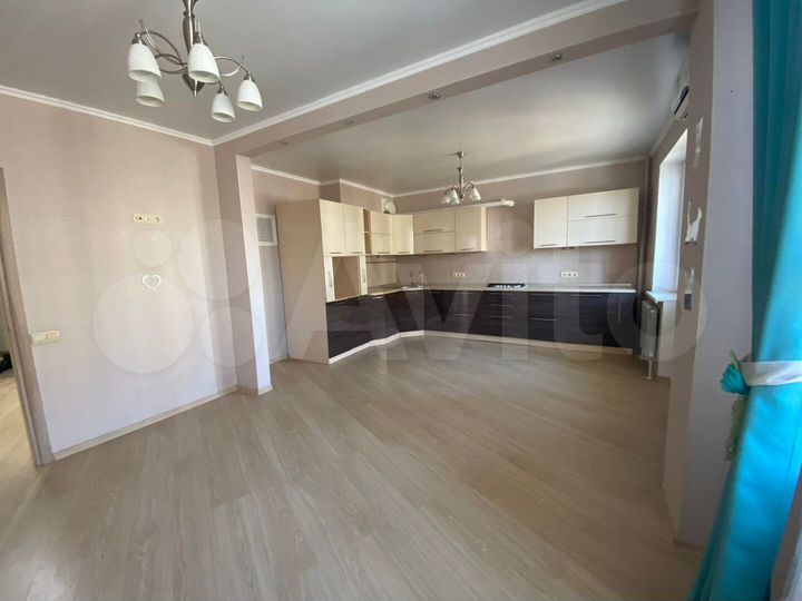 2-к. квартира, 60,2 м², 4/10 эт.