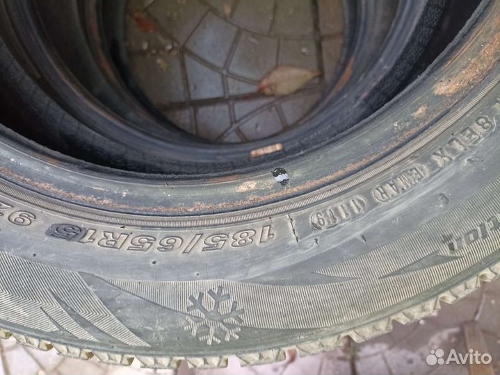 Roadstone Winguard Spike 185/65 R15 92L
