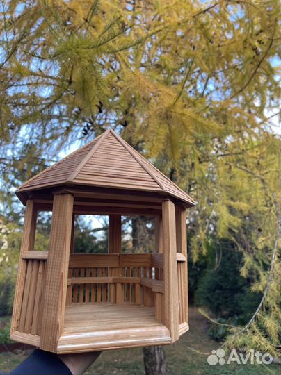 Беседка кормушка