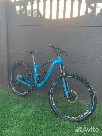 Карбоновый двухподвес Giant Anthem Advanced 0