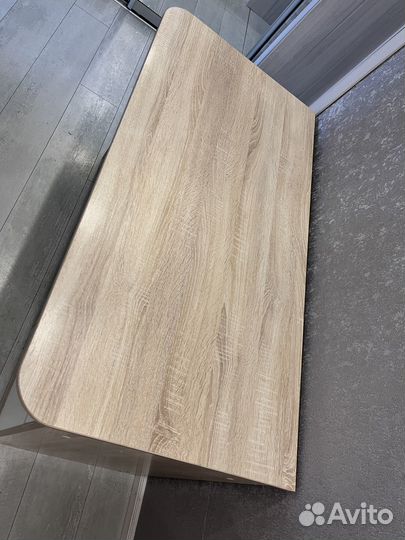 Стол письменный