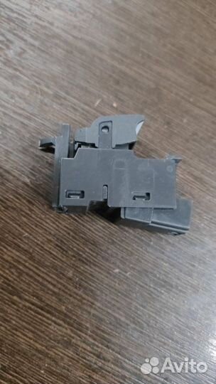 Кнопка стеклоподъемника Land Rover Range Rover