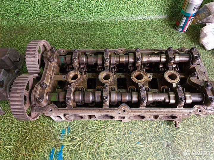 Головка двигателя Dodge Caravan 2.4 EDZ 2001 -2003