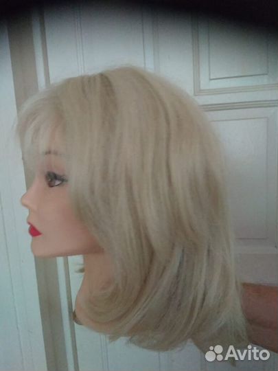 Шиньон натуральный.Парики