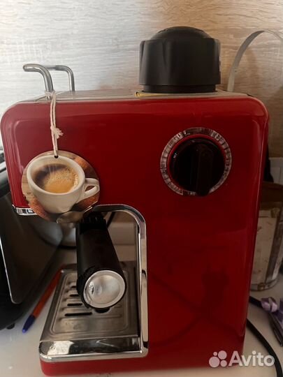 Кофеварка рожковая polaris