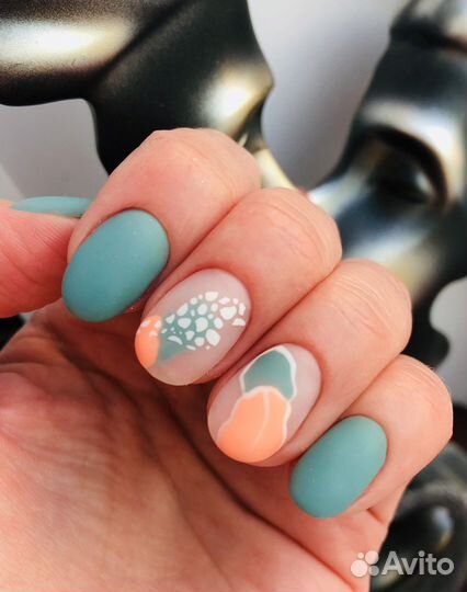 Маникюр на дому