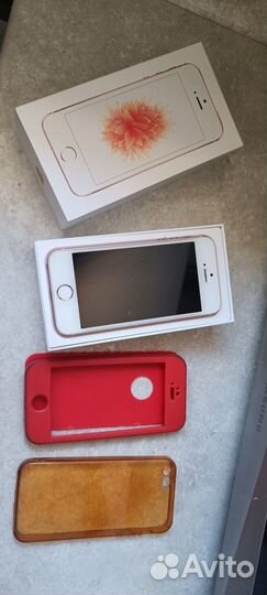 iPhone SE, 32 ГБ