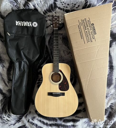 Yamaha F600 гитара