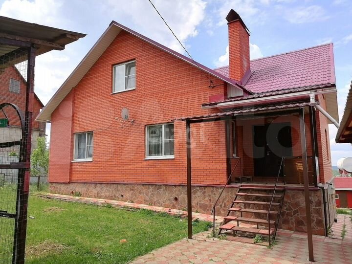 Дом 248 м² на участке 15 сот.