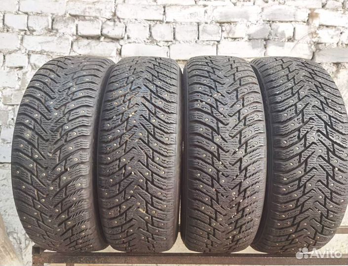 Nokian Tyres Hakkapeliitta 8 185/65 R15 92T