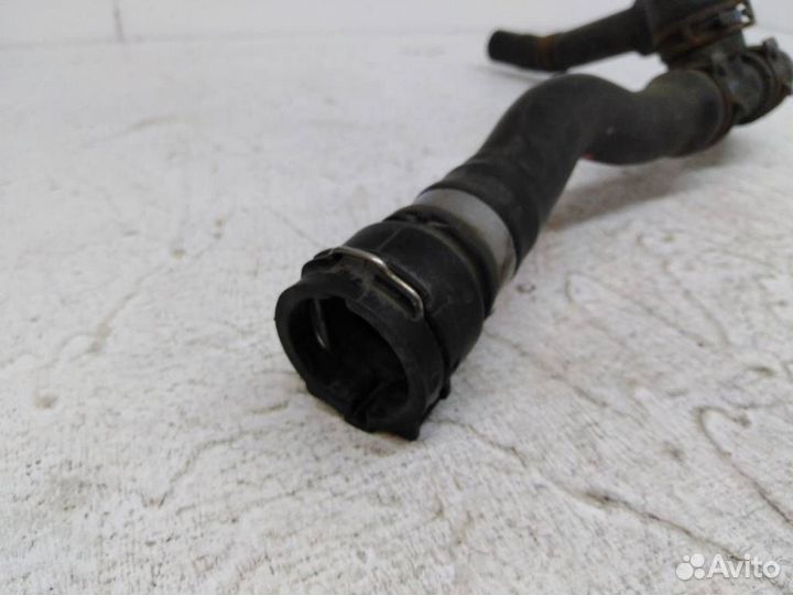 Патрубок системы охлаждения