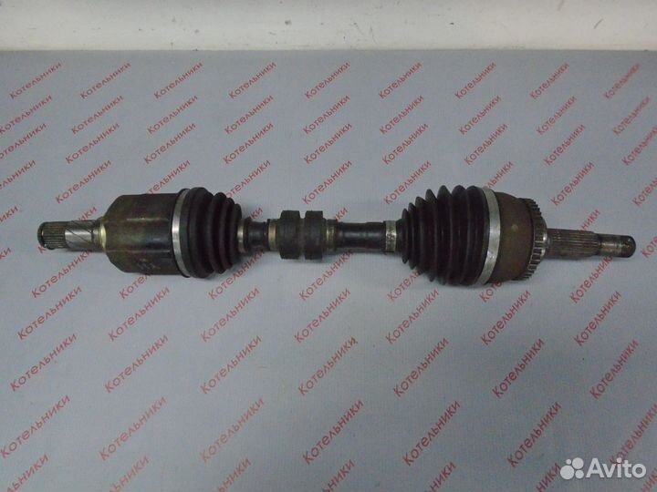 Nissan 39101-AV911 Вал приводной левый