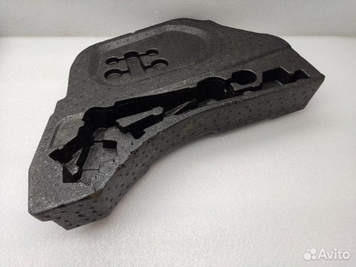 Ящик для инструментов левый Toyota Camry XV55