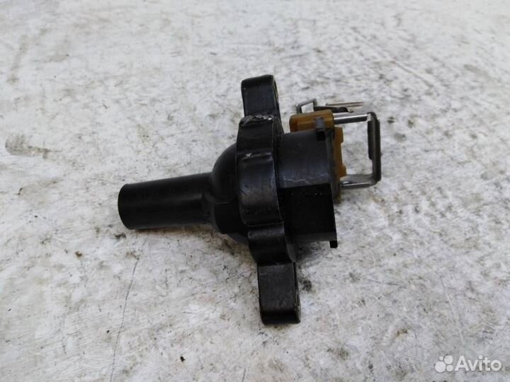 Катушка зажигания 12131404309