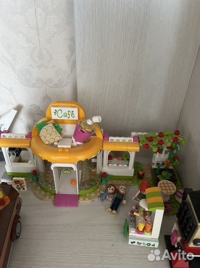Lego Friends кафе