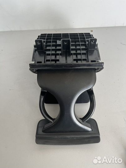 Подстаканник задний Хундай Елантра AD 2017