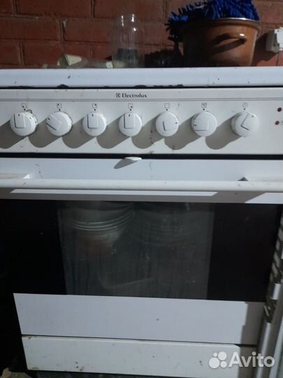 Электроплита Электролюкс EKC601603W с духовкой