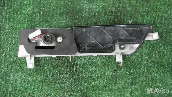 Фонарь крышки багажника 7 L E65 2001-2008